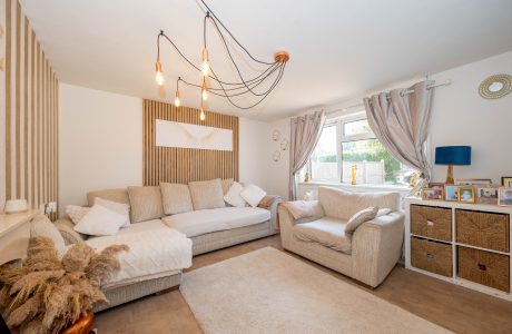 Property Bee - Winton Crescent, Yateley, Hampshire, GU46