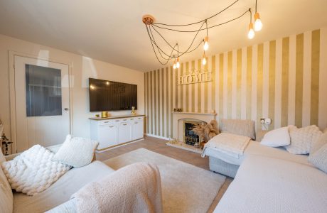 Property Bee - Winton Crescent, Yateley, Hampshire, GU46