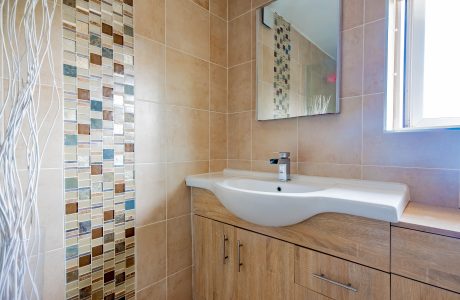 Property Bee - Winton Crescent, Yateley, Hampshire, GU46