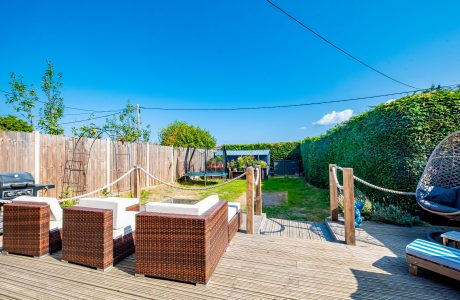 Property Bee - Winton Crescent, Yateley, Hampshire, GU46