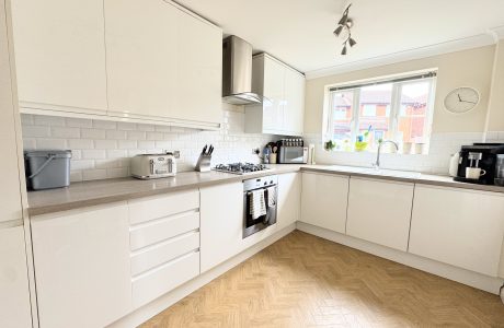 Property Bee - Station Road, Bagshot, Surrey