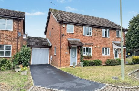 Property Bee - Station Road, Bagshot, Surrey