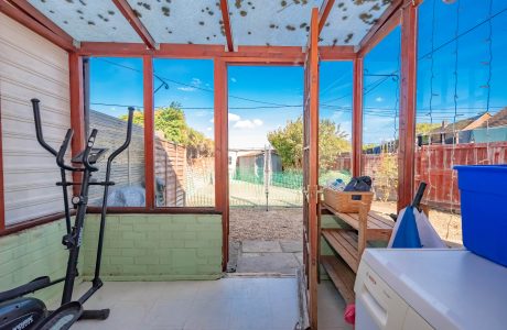 Property Bee - Winton Crescent, Yateley, Hampshire, GU46