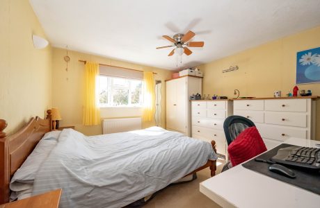 Property Bee - Winton Crescent, Yateley, Hampshire, GU46