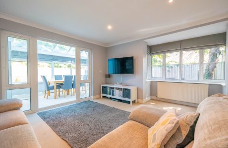 Property Bee - Driftways, Yateley, Hampshire, GU46