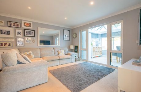 Property Bee - Driftways, Yateley, Hampshire, GU46