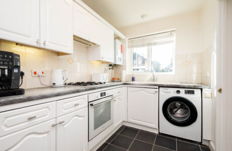 Property Bee - Lower Moor, Yateley, Hampshire, GU46