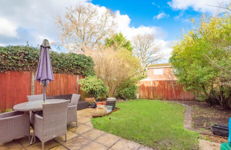 Property Bee - Lower Moor, Yateley, Hampshire, GU46