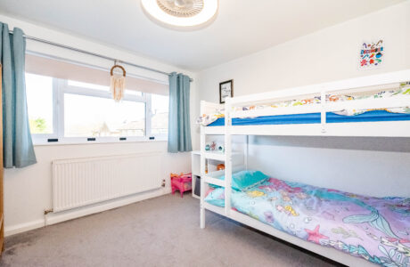 Property Bee - Bramling Avenue, Yateley, Hampshire, GU46