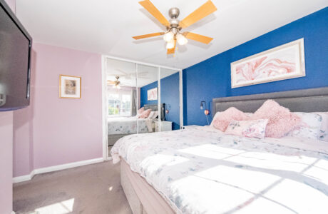 Property Bee - Bramling Avenue, Yateley, Hampshire, GU46