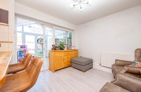 Property Bee - Bramling Avenue, Yateley, Hampshire, GU46