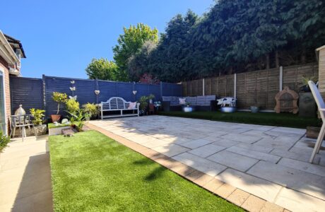 Property Bee - Ives Close, Yateley, Hampshire, GU46