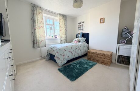 Property Bee - Campbell Avenue, Woking, Surrey
