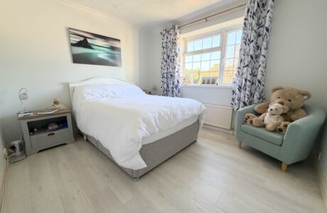 Property Bee - Campbell Avenue, Woking, Surrey