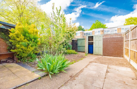 Property Bee - Aldwick Close, Farnborough, Hampshire, GU14