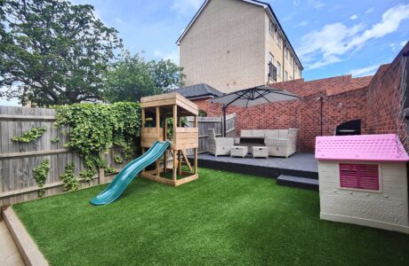 Property Bee - Jubilee Drive, Church Crookham, Hampshire, GU52