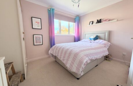 Property Bee - Kendal Grove, Camberley, Surrey