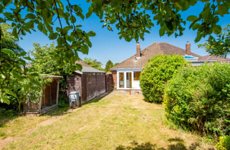 Property Bee - Lawford Crescent, Yateley, Hampshire, GU46