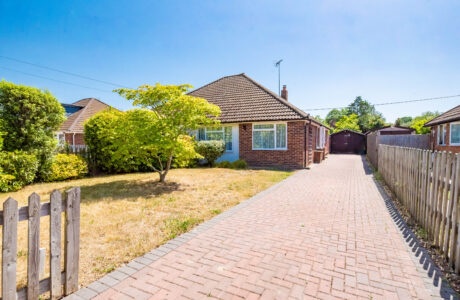 Property Bee - Lawford Crescent, Yateley, Hampshire, GU46