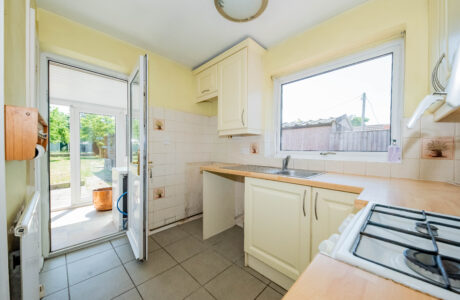 Property Bee - Lawford Crescent, Yateley, Hampshire, GU46