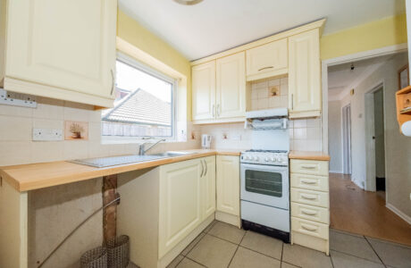 Property Bee - Lawford Crescent, Yateley, Hampshire, GU46