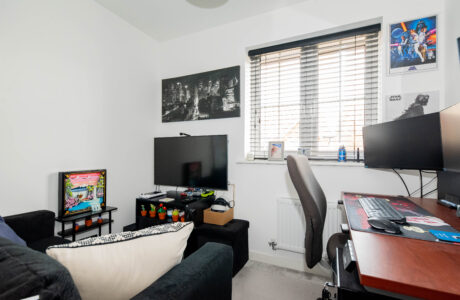 Property Bee - Urnfield, Yateley, Hampshire, GU46