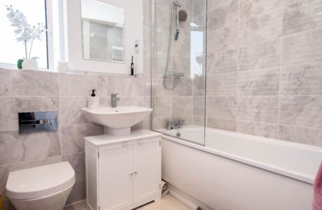Property Bee - Urnfield, Yateley, Hampshire, GU46
