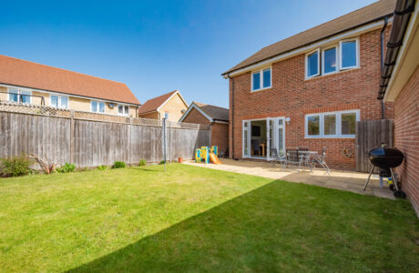 Property Bee - Urnfield, Yateley, Hampshire, GU46