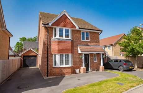 Property Bee - Urnfield, Yateley, Hampshire, GU46