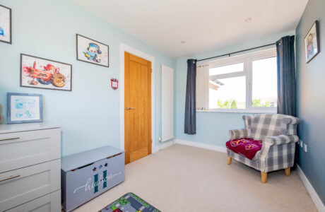 Property Bee - Bramling Avenue, Yateley, Hampshire, GU46