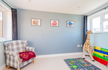 Property Bee - Bramling Avenue, Yateley, Hampshire, GU46