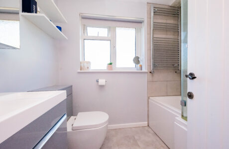 Property Bee - Wordsworth Avenue, Yateley, Hampshire, GU46