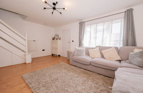 Property Bee - Wordsworth Avenue, Yateley, Hampshire, GU46