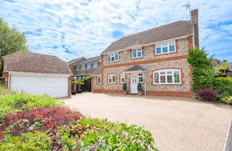 Property Bee - Throgmorton Road, Yateley, Hampshire, GU46