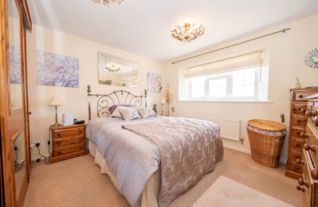 Property Bee - Throgmorton Road, Yateley, Hampshire, GU46