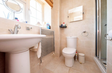 Property Bee - Throgmorton Road, Yateley, Hampshire, GU46