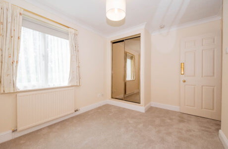Property Bee - West Fryerne, Yateley, Hampshire, GU46