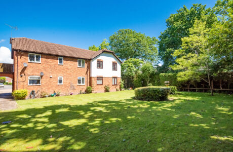Property Bee - West Fryerne, Yateley, Hampshire, GU46