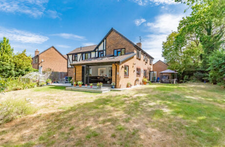 Property Bee - Holbeche Close, Yateley, Hampshire, GU46