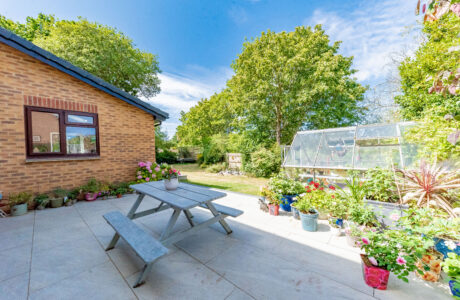 Property Bee - Holbeche Close, Yateley, Hampshire, GU46