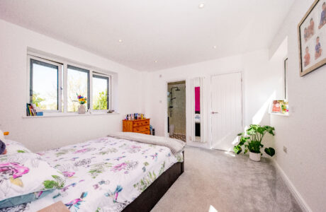 Property Bee - Holbeche Close, Yateley, Hampshire, GU46