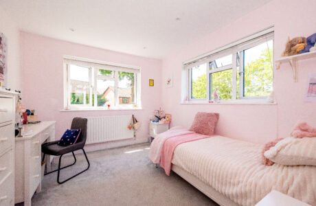 Property Bee - Holbeche Close, Yateley, Hampshire, GU46