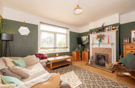 Property Bee - Sherborne Road, Farnborough, Hampshire, GU14