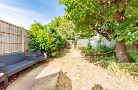 Property Bee - Sherborne Road, Farnborough, Hampshire, GU14