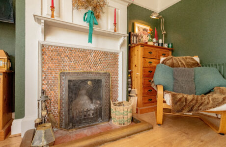 Property Bee - Sherborne Road, Farnborough, Hampshire, GU14