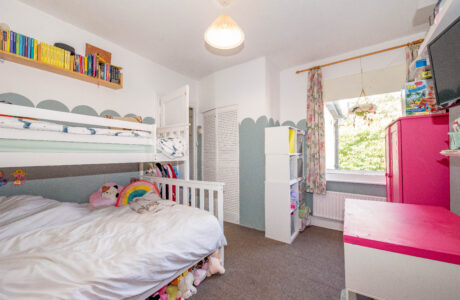 Property Bee - Sherborne Road, Farnborough, Hampshire, GU14