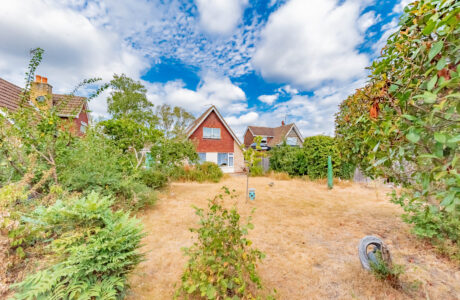 Property Bee - Victoria Drive, Blackwater, Hampshire, GU17