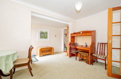 Property Bee - Victoria Drive, Blackwater, Hampshire, GU17