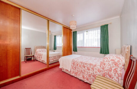 Property Bee - Victoria Drive, Blackwater, Hampshire, GU17