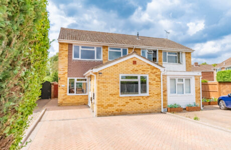Property Bee - Aylesham Way, Yateley, Hampshire, GU46